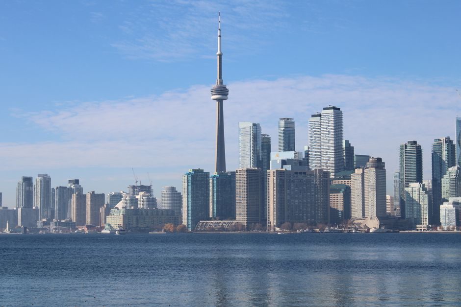 Toronto Condo vs Freehold: Why Sellers Can't Compete GTA real estate