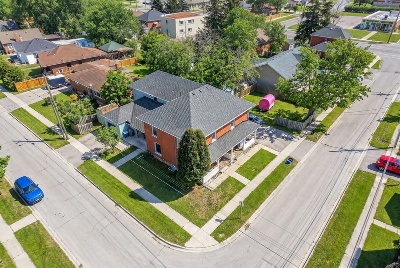 53 to 55 Wellington Street, Halton Hills: aerial view of the property and street